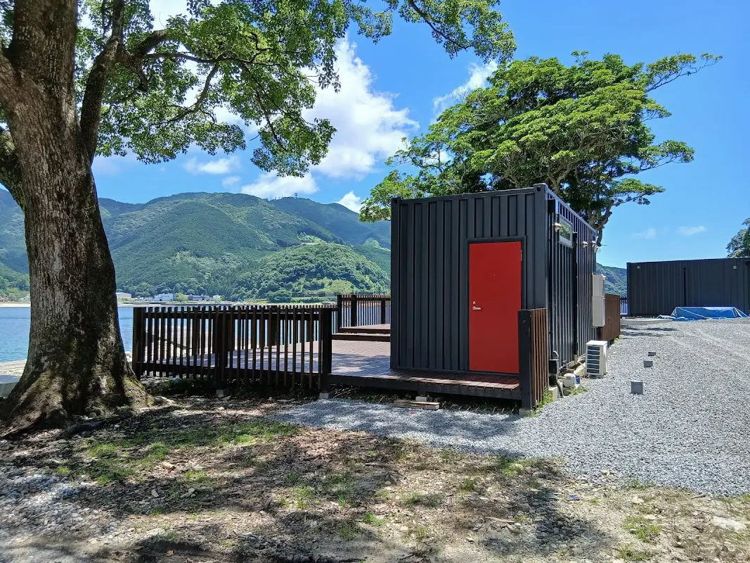 グランピング クイーンズ